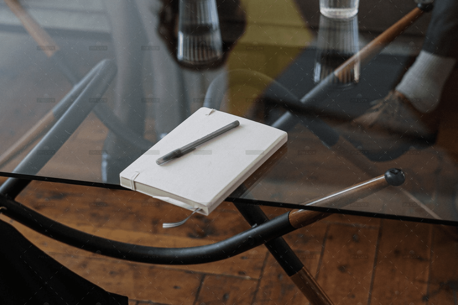 demo-attachment-5466-Rectangle-3